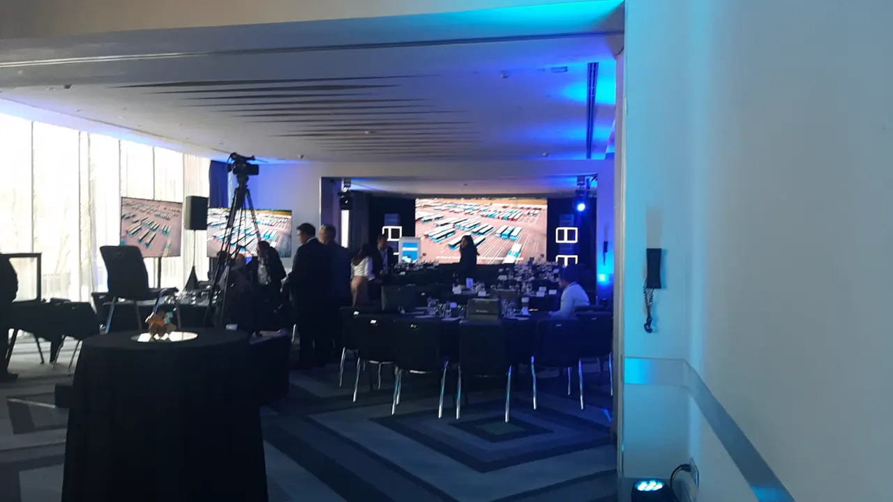 Escenario del Foro de Innovación Tecnológica en transporte público, CDMX